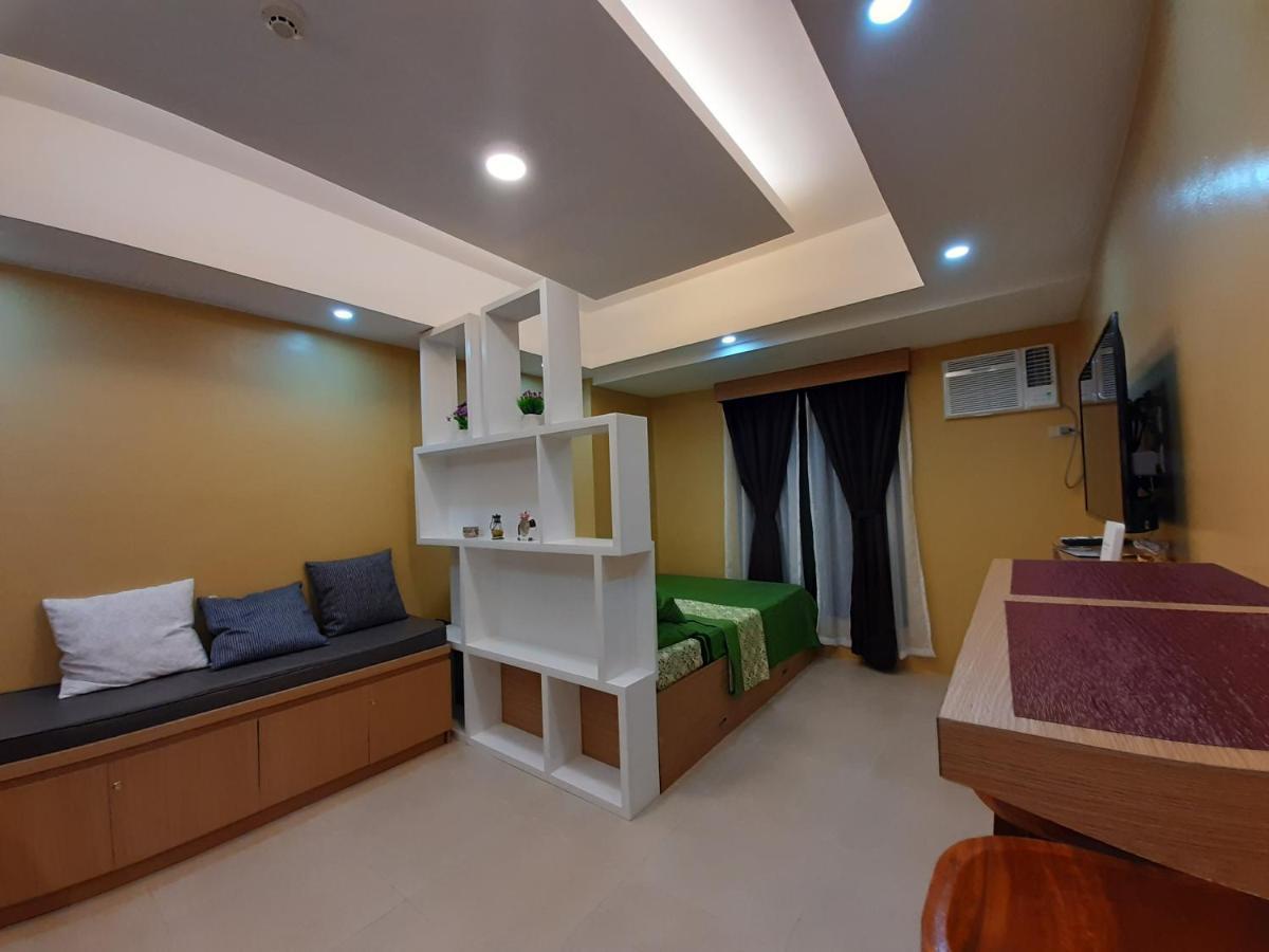 Aparthotel 1Tagaytay Lipa City Exterior foto