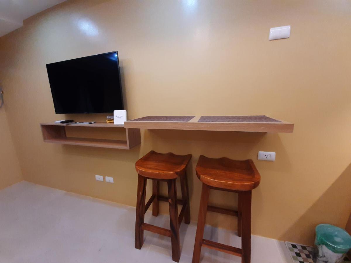Aparthotel 1Tagaytay Lipa City Exterior foto