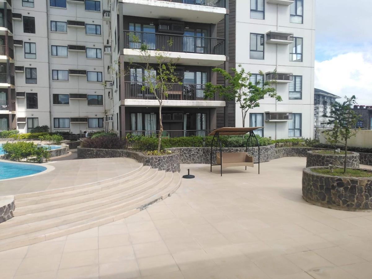 Aparthotel 1Tagaytay Lipa City Exterior foto
